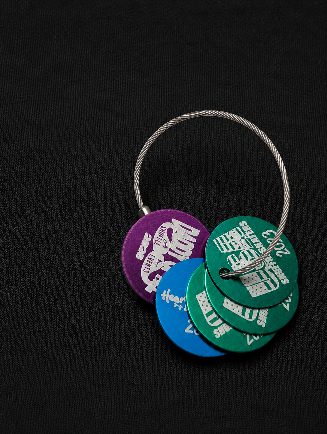 Round SkateTagz on cable rings